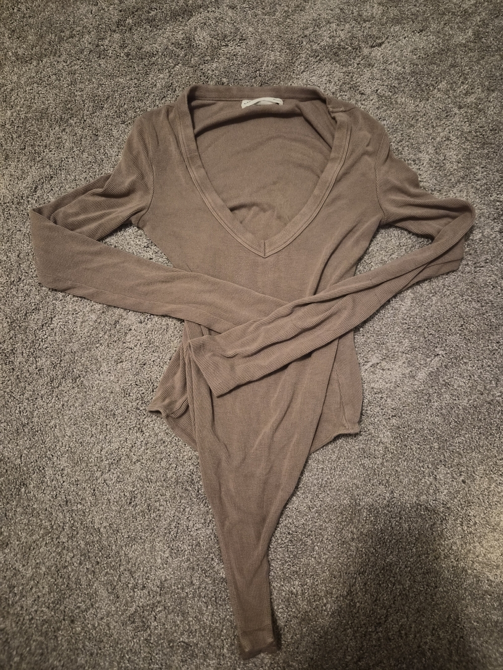 Elodie Ribbed Long-Sleeve V-Neck Bodysuit - Taupe